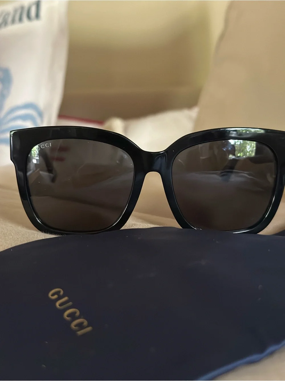 Gucci Sunglasses- Like New! - Picture 6 of 10